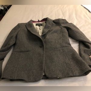 Beautiful gray wool Abercrombie &Fitch wool blazer size 10